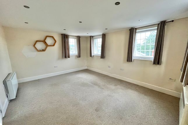 12, Sir Gilbert Scott Court, Williton photo 2