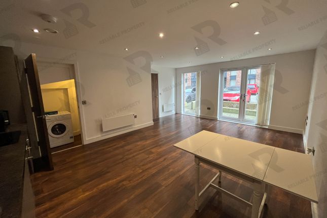 Flat for sale in Ordsall Lane, Salford M5