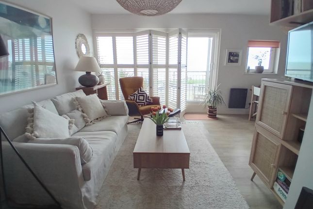 Flat for sale in De La Warr Parade, Bexhill On Sea