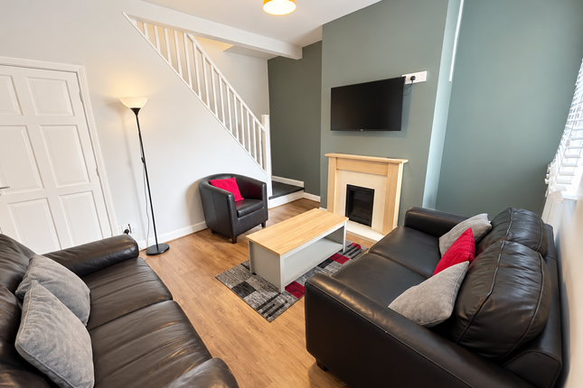 4-bed house on 43, Boughey Road, Stoke-on-Trent, £455/mo