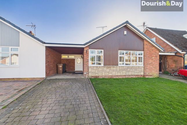 2-bed house on 14 Oak Avenue, Stafford, £250,000
