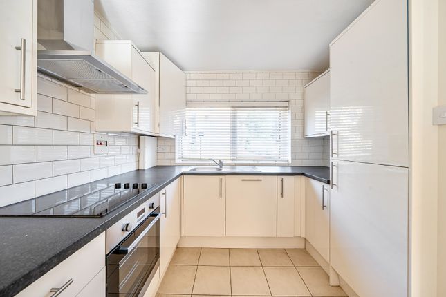 24, September Way, Stanmore photo 4