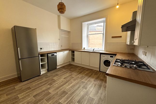 2 Garrioch Drive, Glasgow photo 5