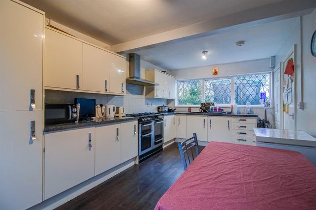 Thumbnail Terraced house for sale in Dacre Avenue, Wakefield