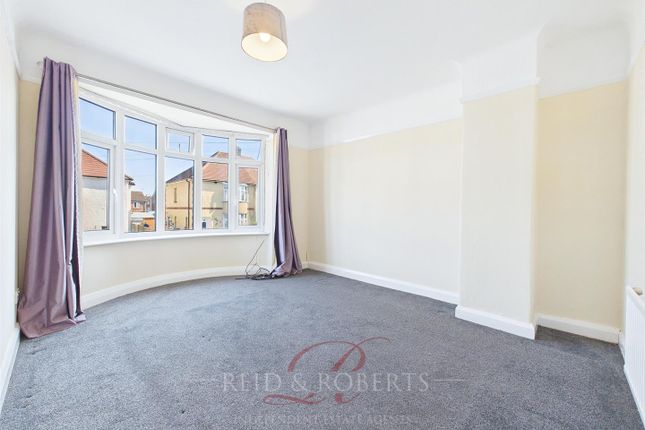 42, Kings Avenue, Flint photo 4