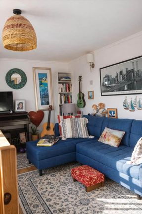 Flying Moon, Vicarage Lane, Rochester photo 5