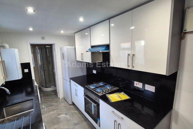 Eldon Terrace, Reading photo 3