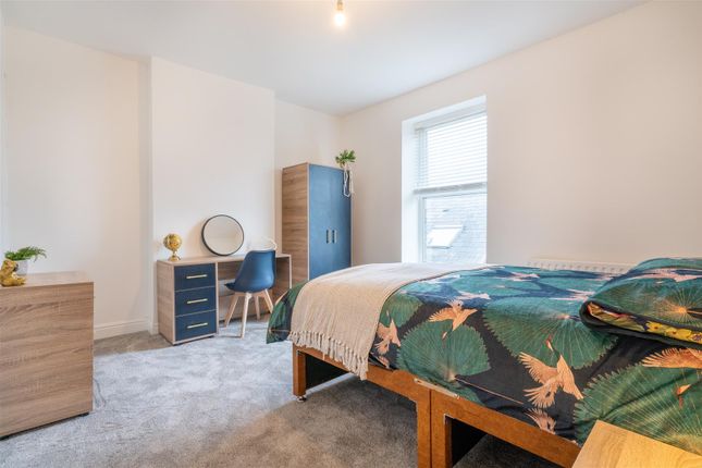 4-bed house on Crookesmoor Road, Sheffield, £2,288/mo