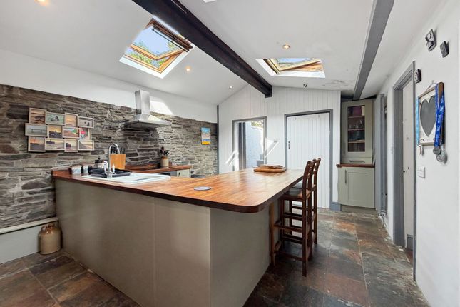 2 Wyndham Street, Caerphilly photo 2