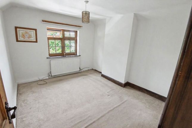 6, Seggs Lane, Alcester photo 4