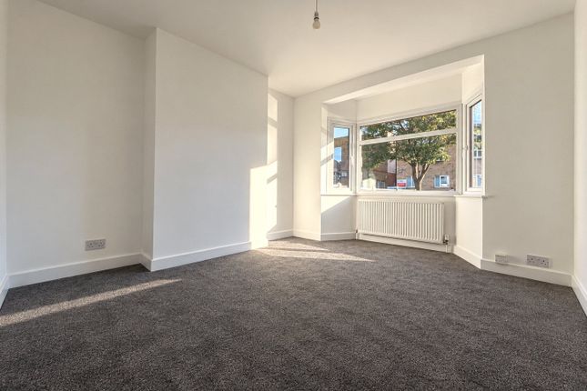 131, Carlingford Drive, Essex photo 3