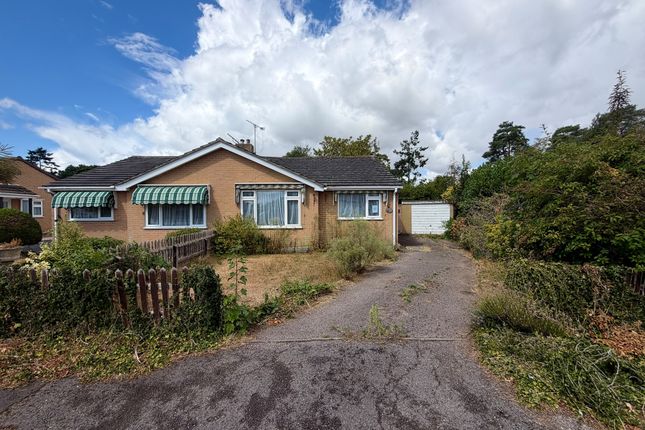 2-bed semi-detached on 33, Oakhurst Close, Ferndown, £340,000
