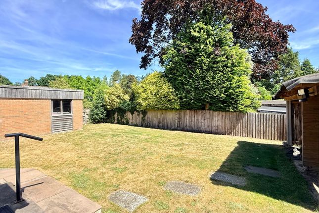 3 Lake Road, Verwood photo 2