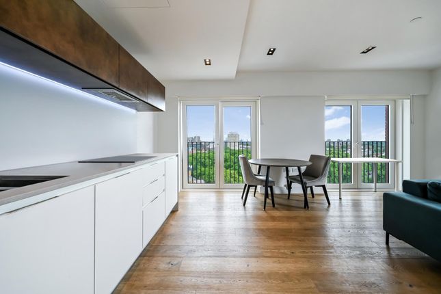 Flat 74 Keybridge Tower 1, Exchange Gardens, London photo 4