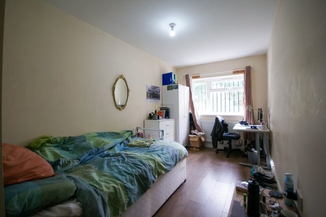 104, Hubert Road, Birmingham photo 4