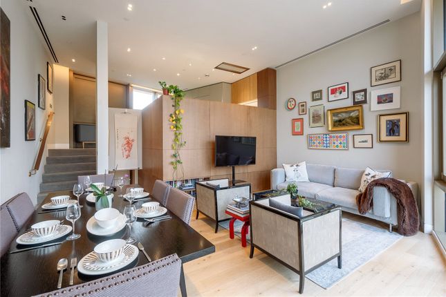 Flat for sale in Tapestry Apartments, 1 Canal Reach, Kings Cross, London