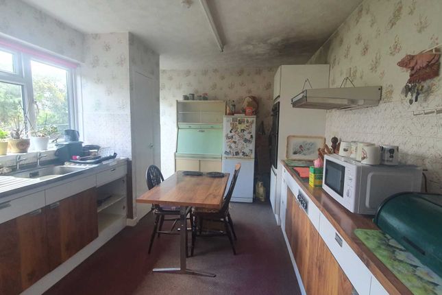 Semi-detached house for sale in Heol Alun, Waunfawr