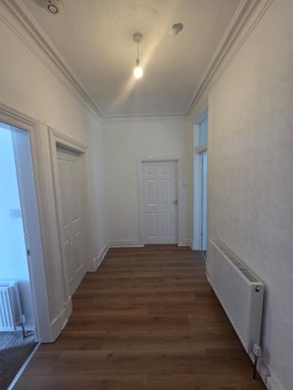 Flat 2-2, 12, Springhill Road, Port Glasgow photo 4