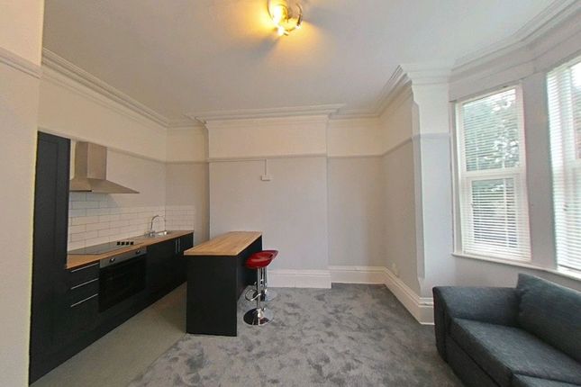 Flat to rent in Leicester Road, Loughborough
