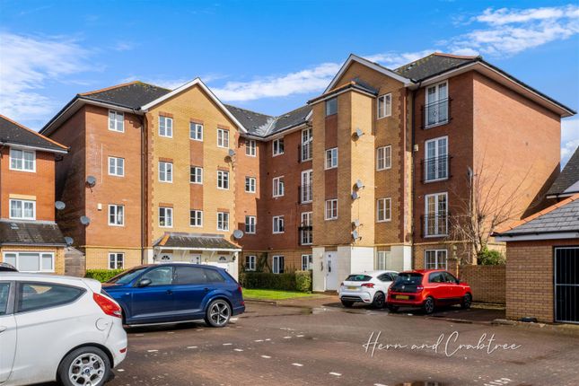 Flat for sale in Claymore Place, Cardiff