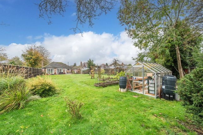 Bungalow for sale in Wrotham Road, South Street, Meopham, Kent