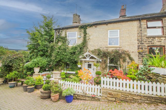 Thumbnail End terrace house for sale in Cross Cliffe, Glossop, Derbyshire