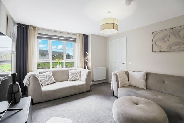 26, Eilean Donan Drive, East Ayrshire photo 2