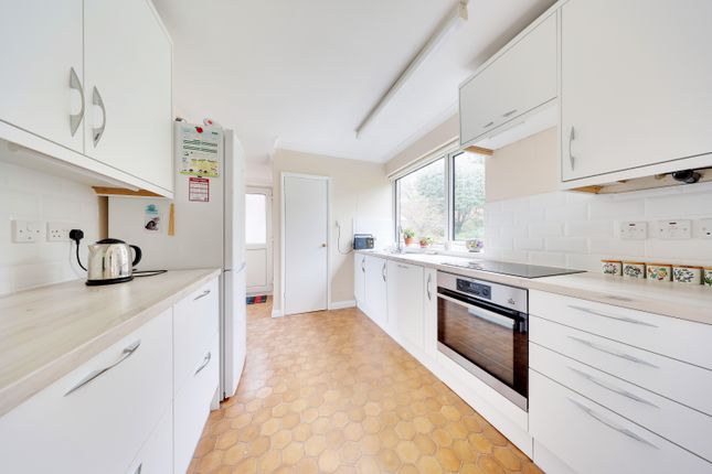 5, Oak Road, Orpington photo 3