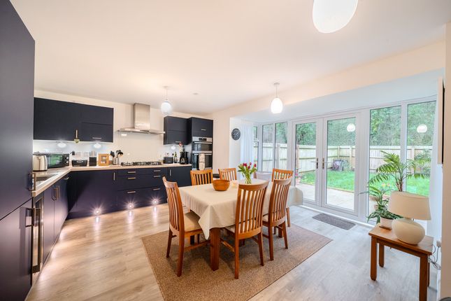 10, Whitecliffe View, Chepstow photo 3