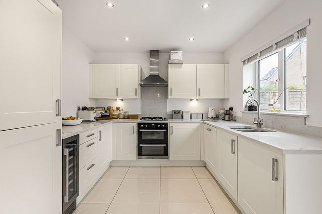 34, Douglas Drive, Wantage photo 3