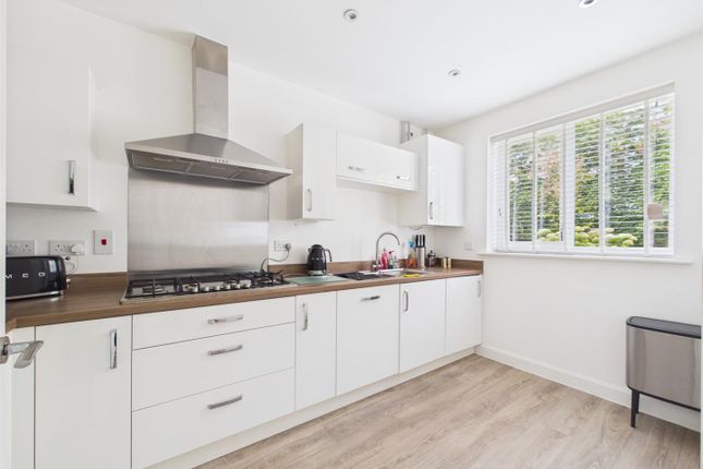 8, Philand Lane, Coulsdon photo 4