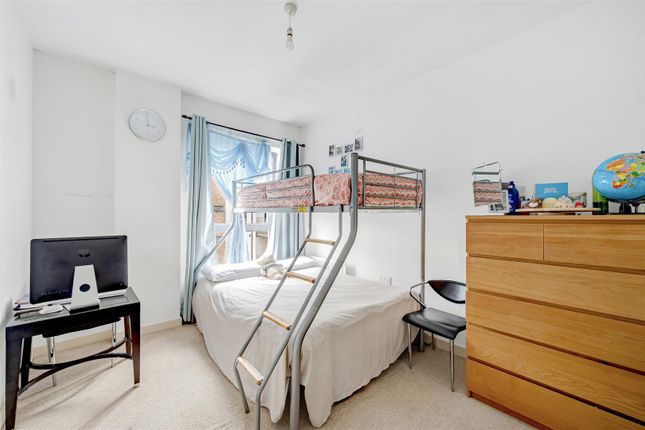 Flat 34, Chaplinn House, All Saints Road, London photo 2