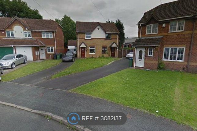 2-bed semi-detached on Tipton, £975/mo