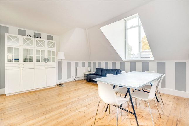 2 bed flat to rent in Gledhow Gardens, South Kensington, London SW5