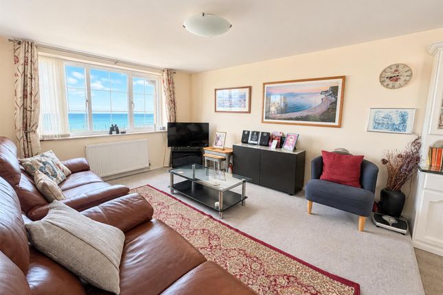 Flat 3, 29, Greenhill, Weymouth photo 2