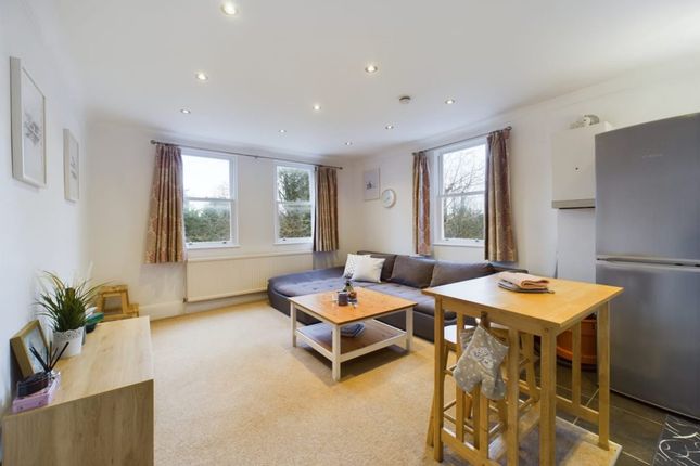 Thumbnail Flat to rent in West Hill, London