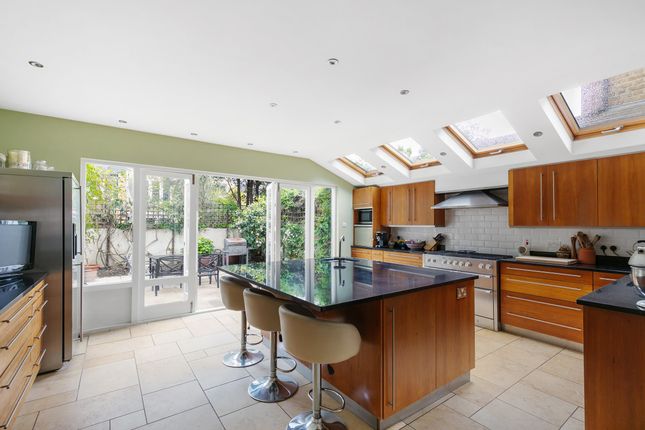 Terraced house for sale in Chipstead Street, London