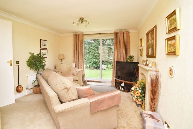 Flat 19, Charlwood, Harrogate photo 2