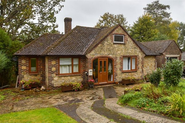 3-bed bungalow on Harborough Drive, Pulborough, £650,000