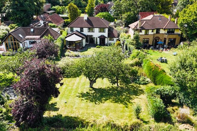 The Old Barn, 53 Longdown Lane North, Epsom photo 2