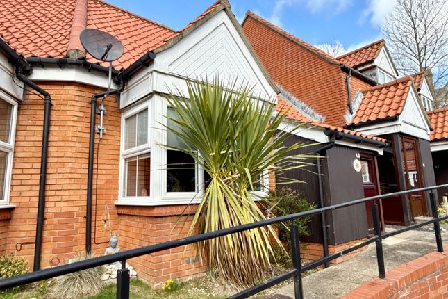 Thumbnail Property for sale in Ashdown Court, Cromer