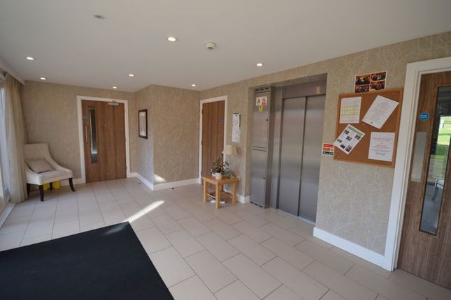 Flat for sale in Wispers Lane, Haslemere