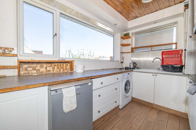 3, Bysing Wood Road, Kent photo 3