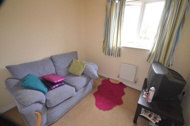 Room 3 201c Woodhouse Lane, Manchester photo 2