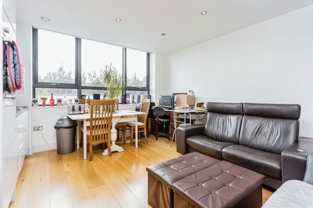 Thumbnail Flat for sale in Burrell Road, Haywards Heath