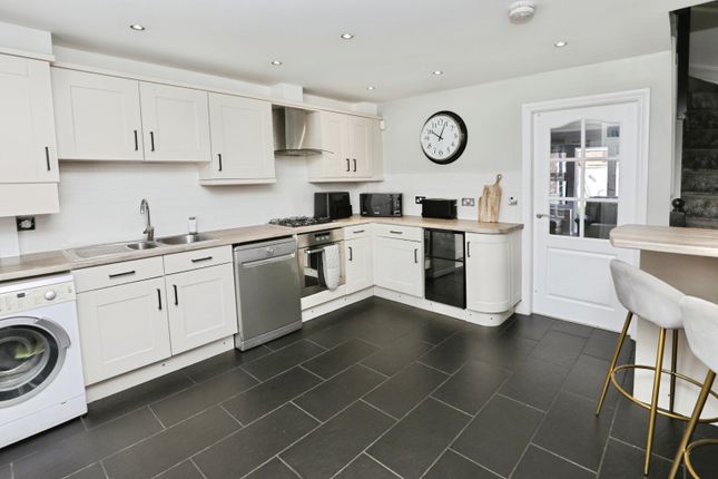 3, Redoaks Way, Liverpool photo 3
