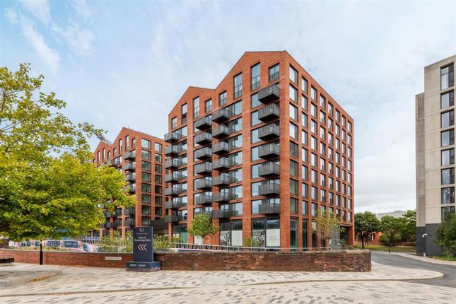 2-bed flat on Glasswater Locks, Belmont Row, Birmingham, £299,000