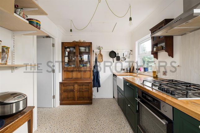 26b, Station Road, Walthamstow photo 4