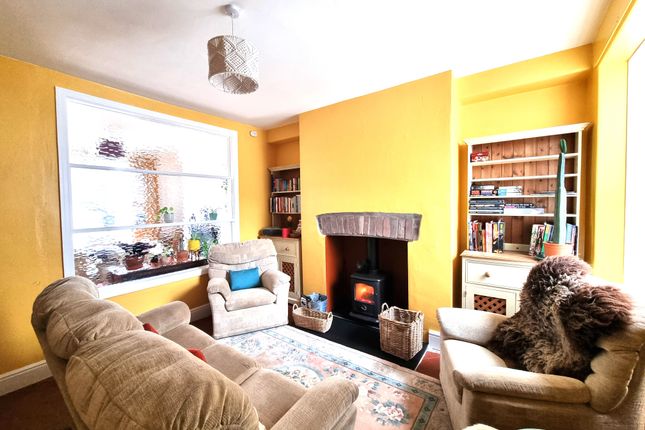 2, Oak Terrace, Carmarthen photo 4