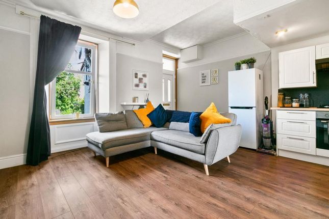 93B, Busby Road, Glasgow photo 4